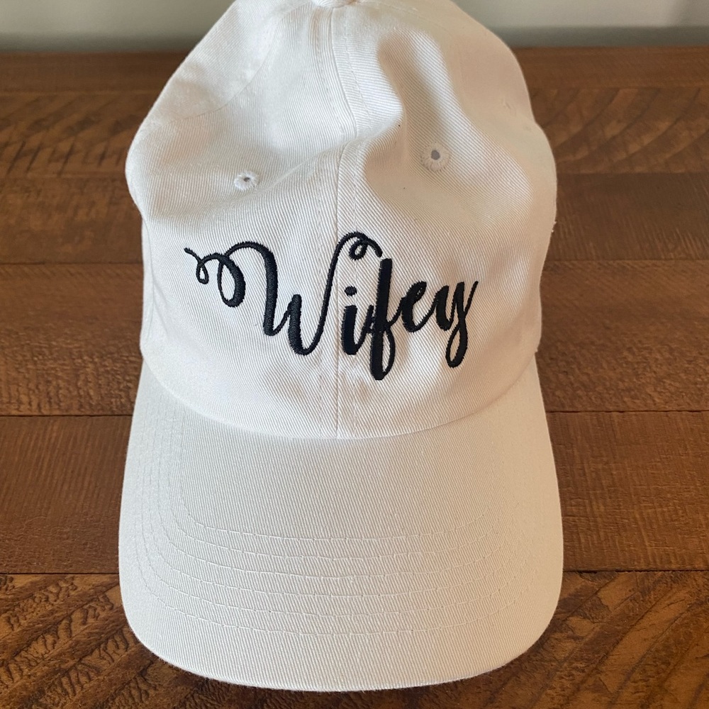 Wifey hat
